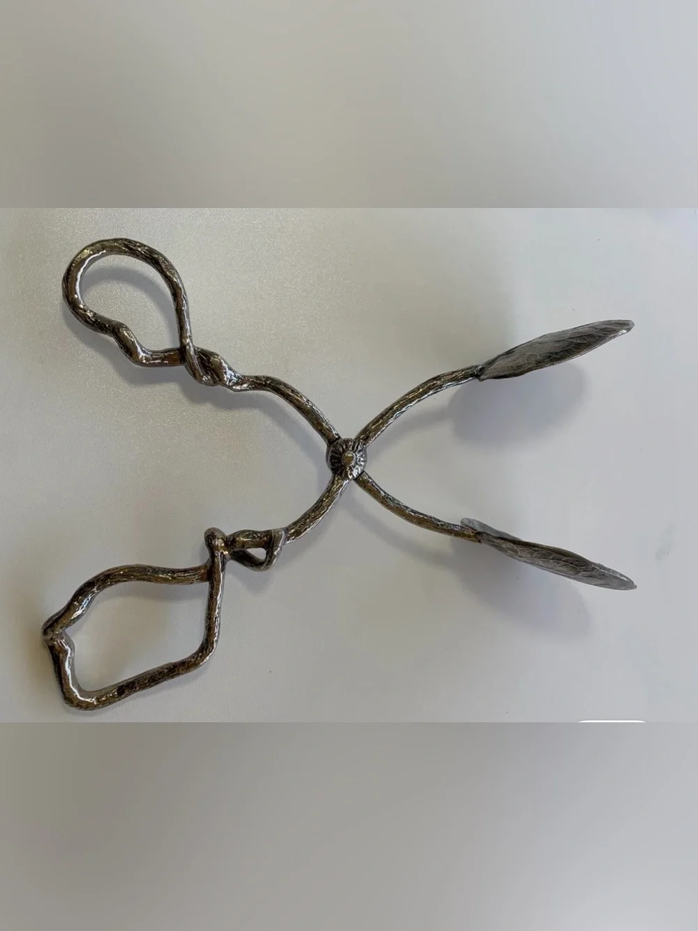 Michael Aram Botanical Leaf Scissor Servers